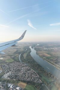 Spitzenkandidatin Katrin Eder: „Steuererleichterungen für die Luftfahrt setzen das falsche Signal für Klima und Gesundheit.“